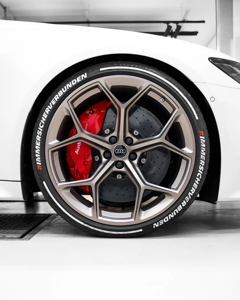 Audi RS6: Detailing