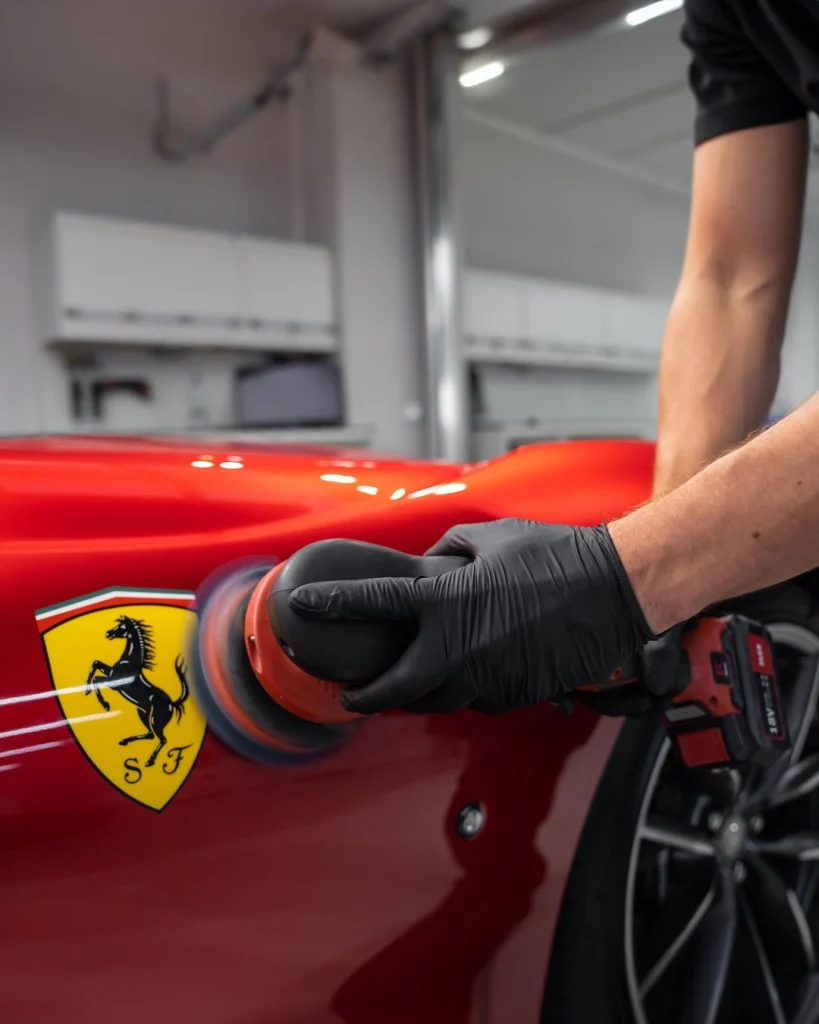 Ferrari 812 GTS: Polished to perfection, even the painted shields