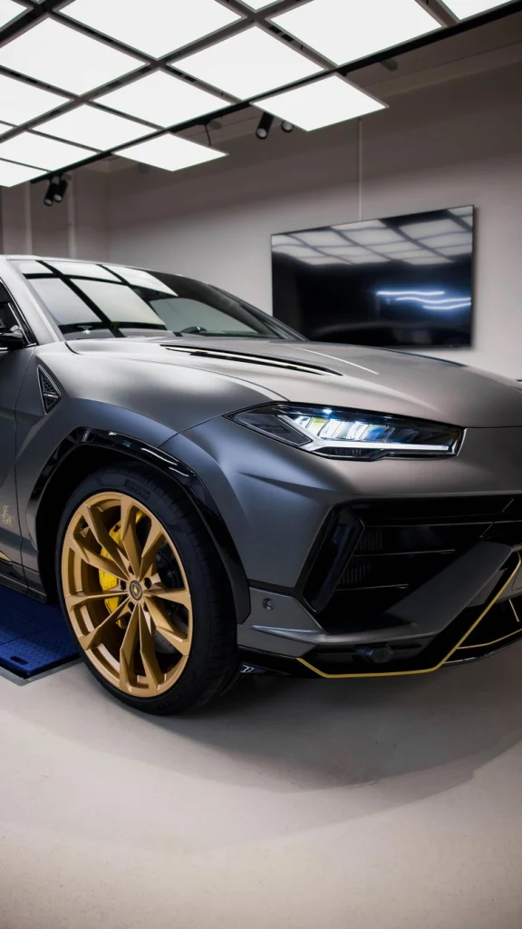 Lamborghini Urus S: Full satin wrap with detail coverage