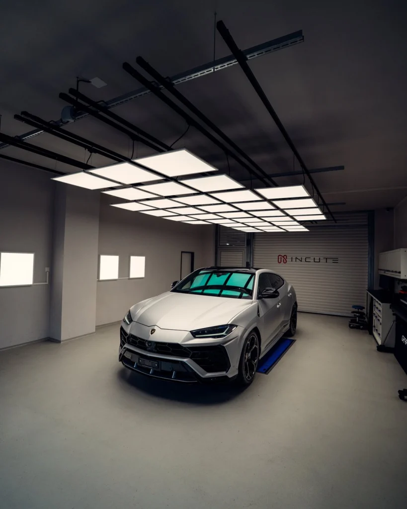 Lamborghini Urus S: Satin grey wrap