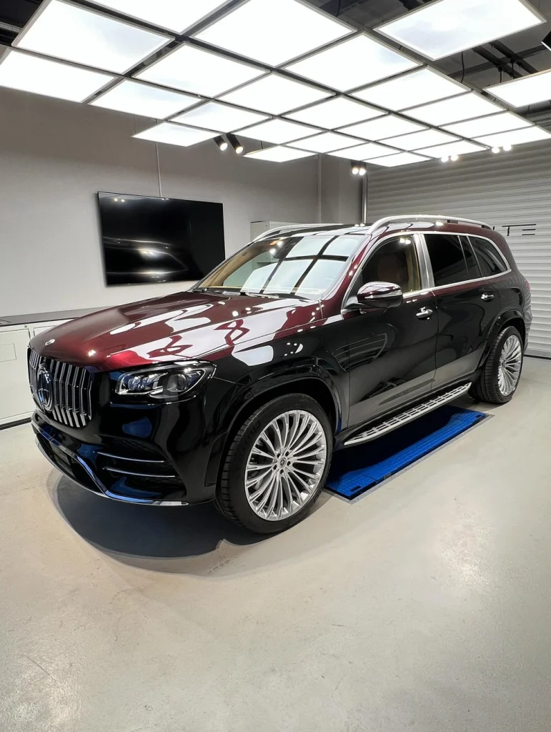 Mercedes-Benz GLS: Leather cleaning, paint correction and ceramic coating