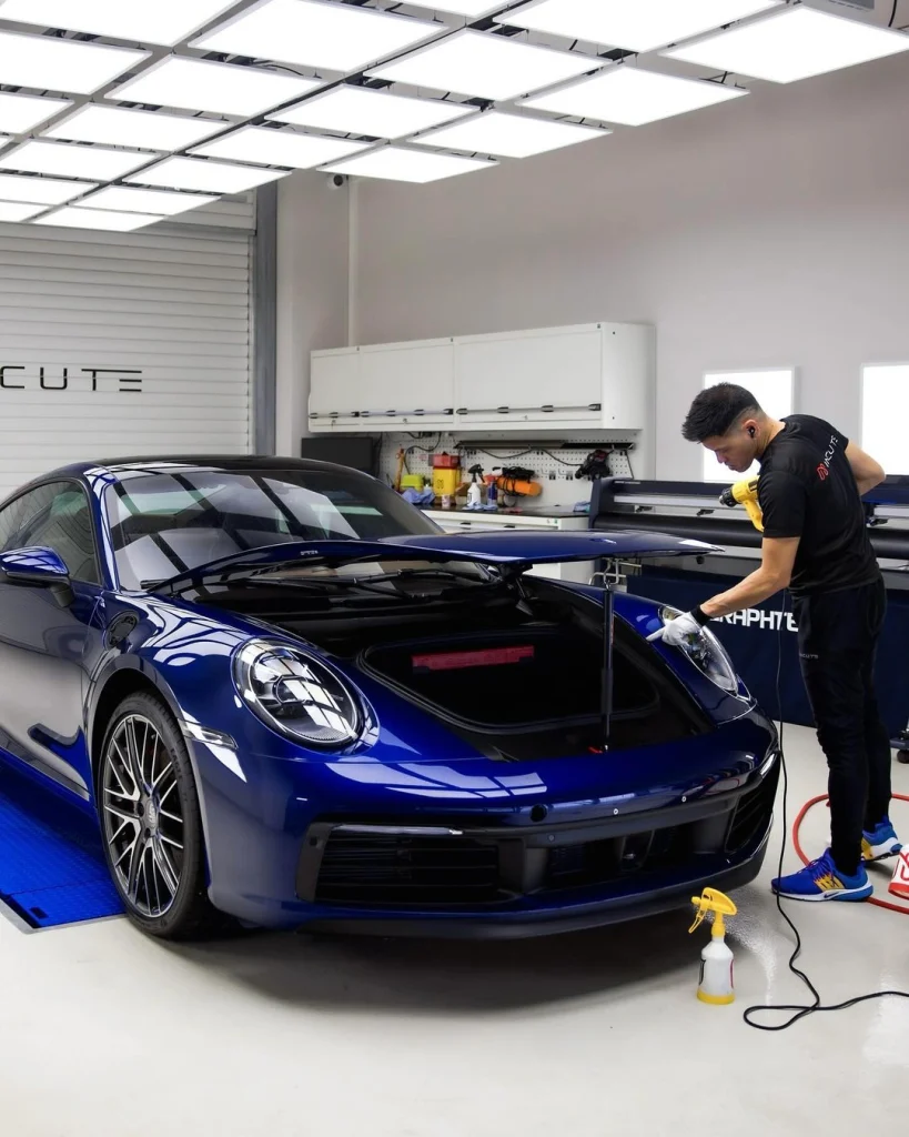 Porsche 911 Carrera (992): PPF installation