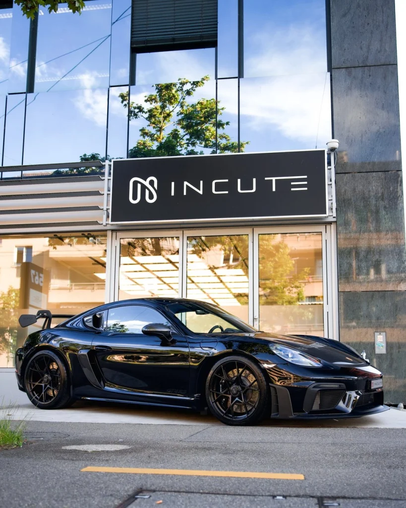Porsche Cayman GT4 RS: Came in dreary, left shining