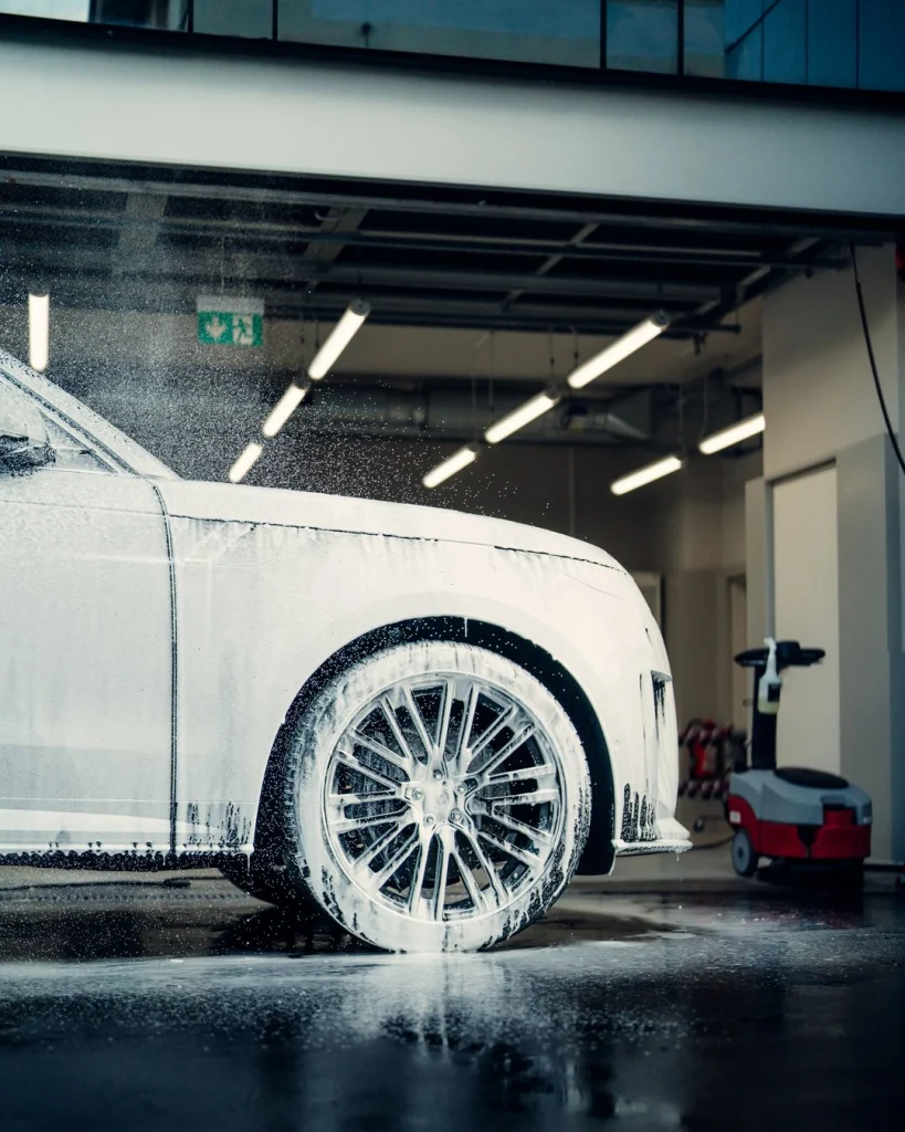 Range Rover Sport SV Edition One: Final rinse before delivery